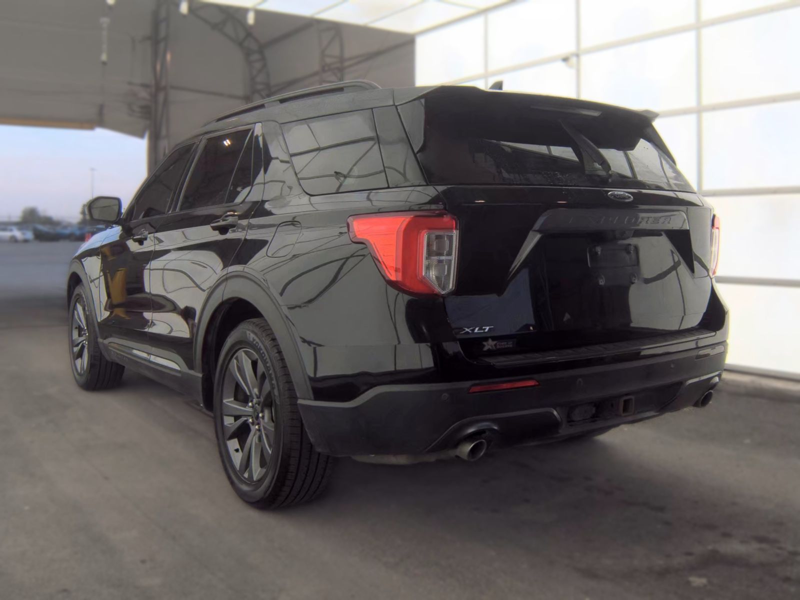 FORD EXPLORER - 9