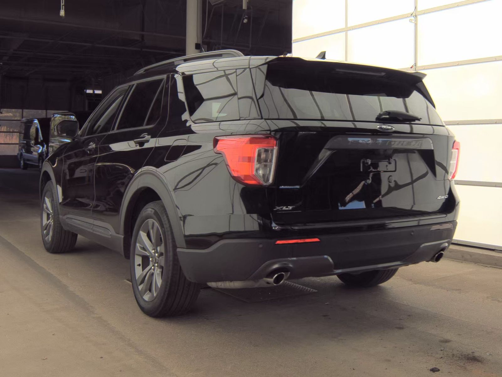 FORD EXPLORER - 9