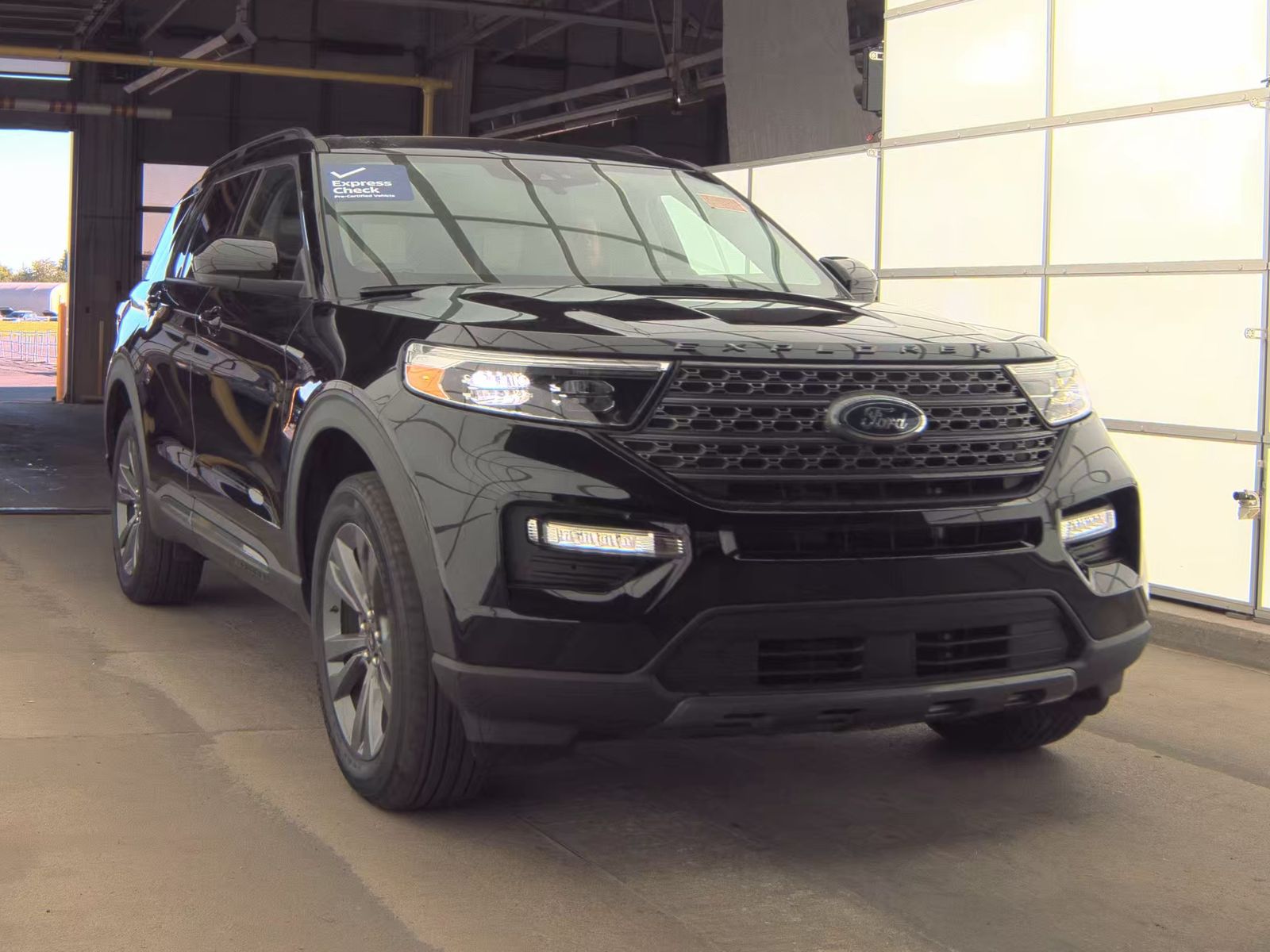 FORD EXPLORER - 5