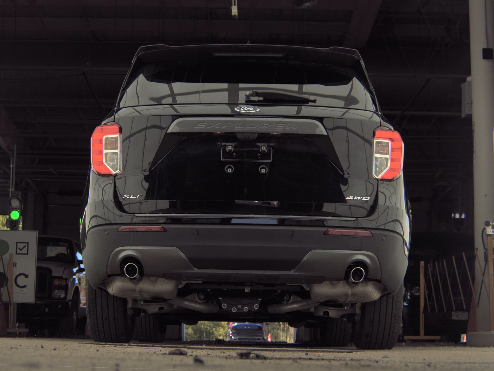 FORD EXPLORER - 8