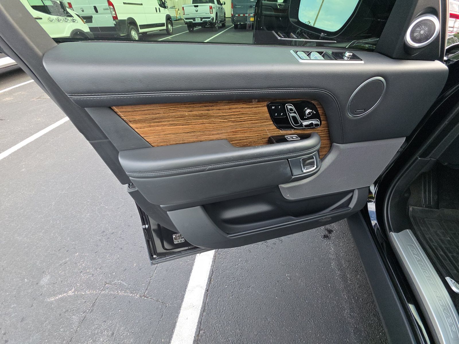 LAND ROVER RANGE ROVER - 10