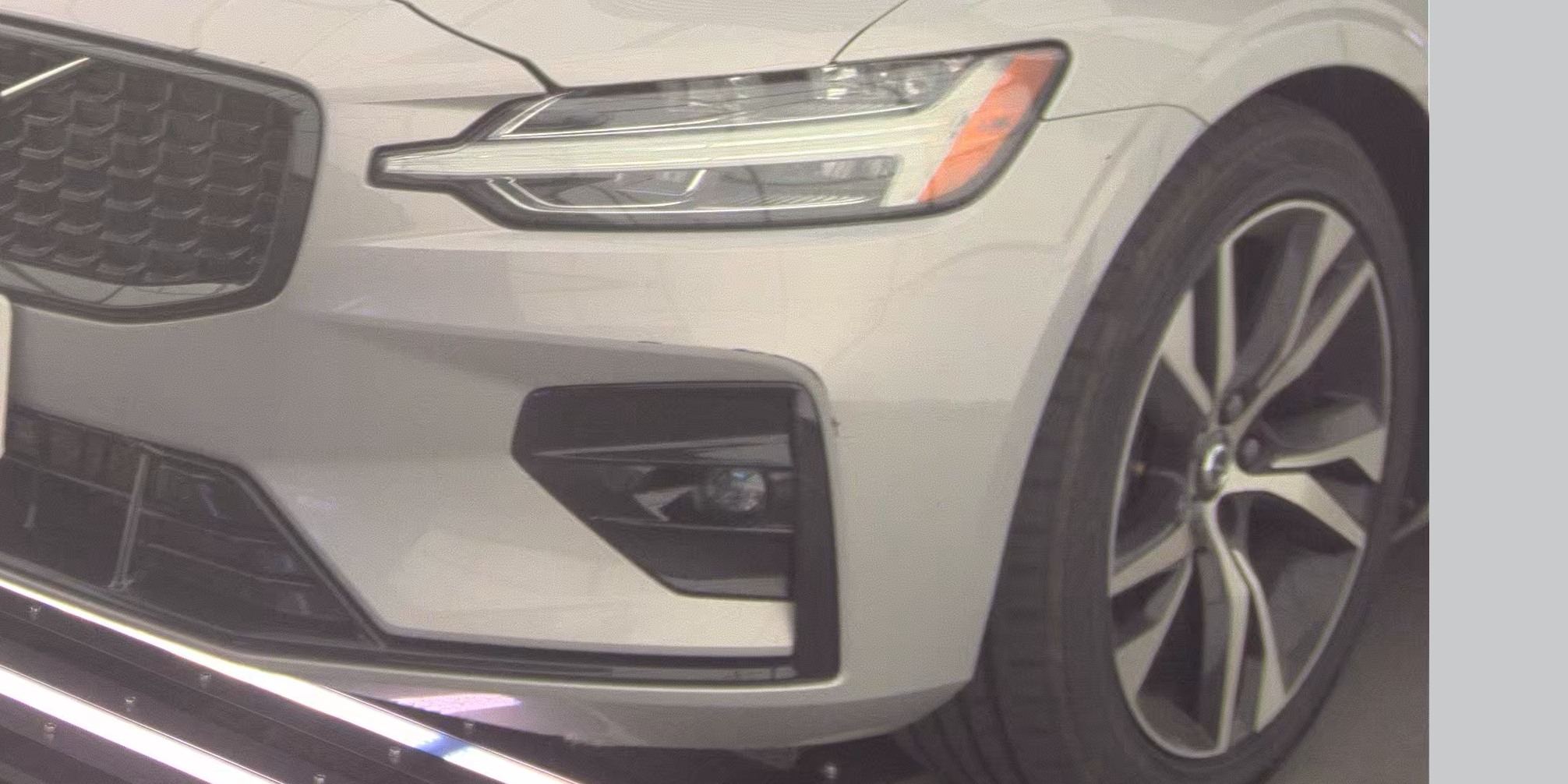 2024 Volvo S60 B5 Core FWD