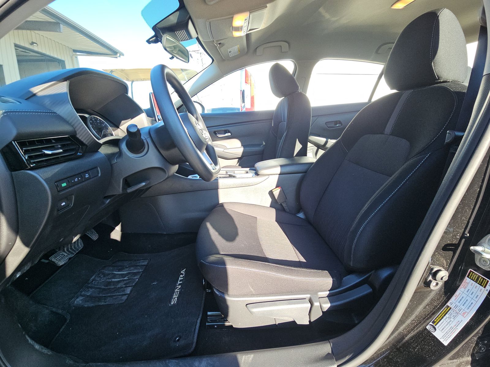 NISSAN SENTRA - 8