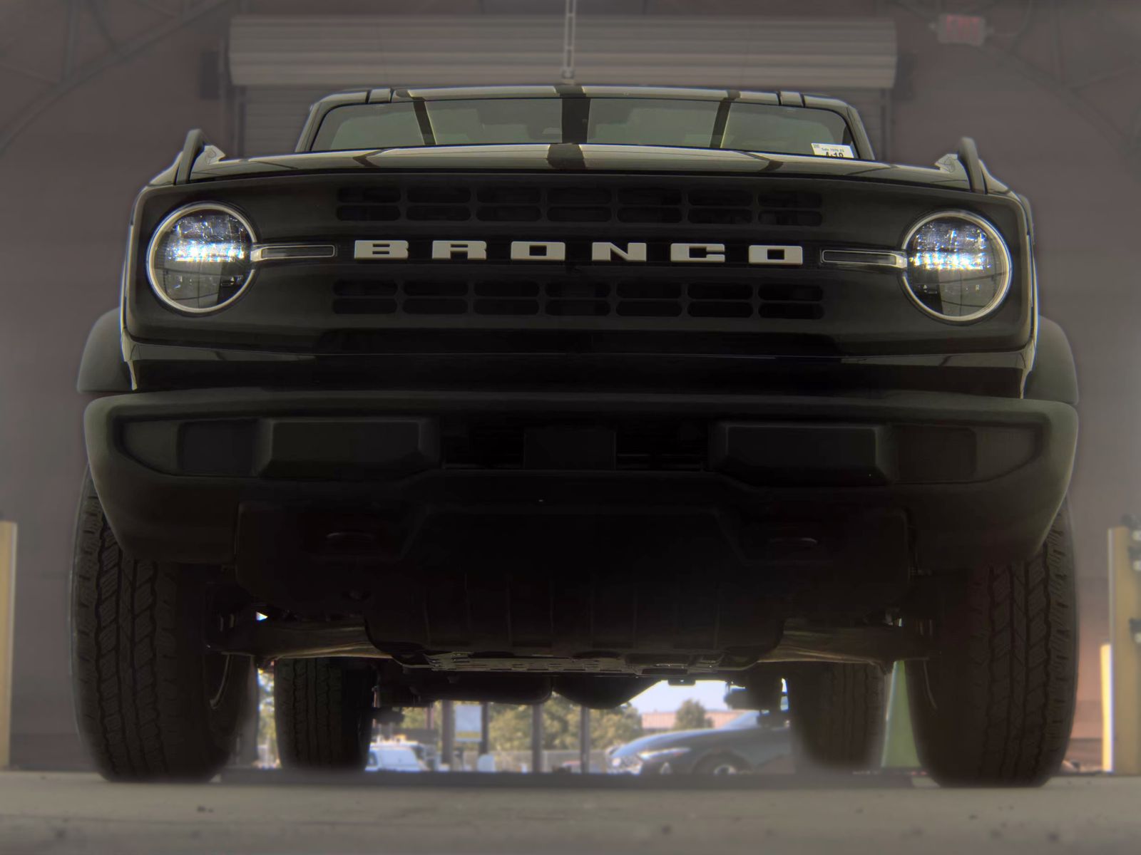 FORD BRONCO - 4