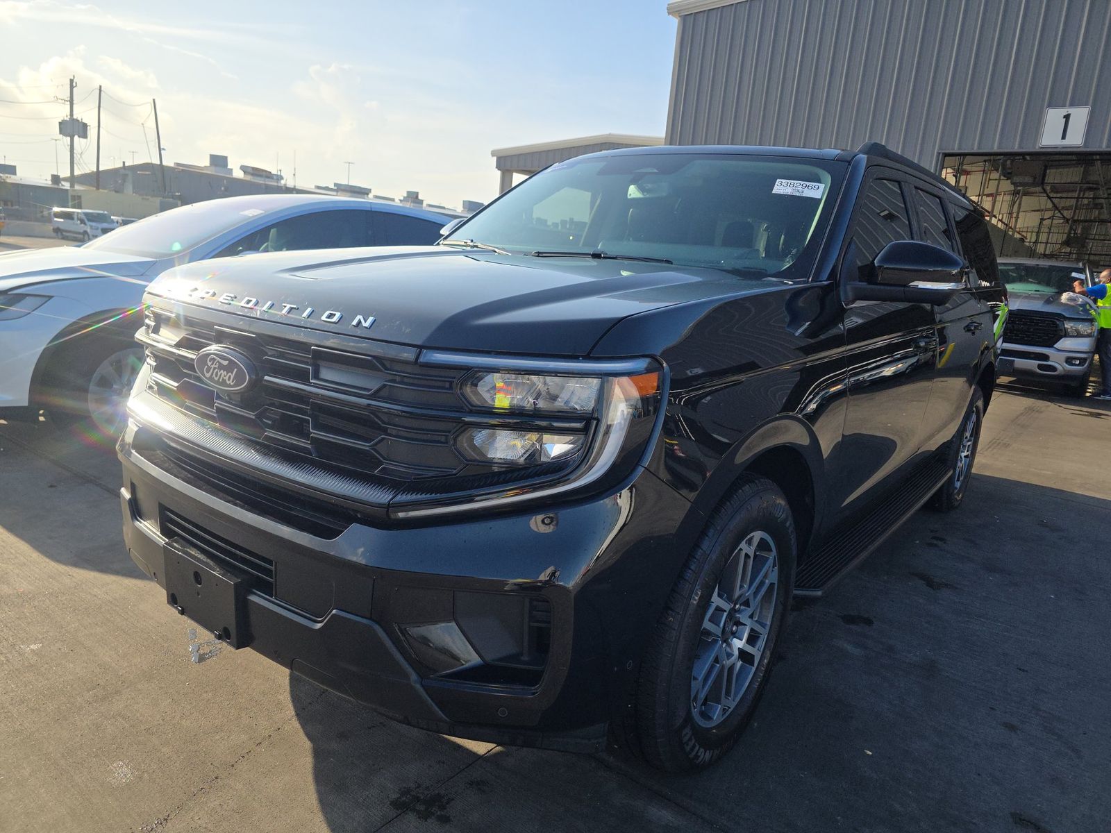 FORD EXPEDITION MAX - 1