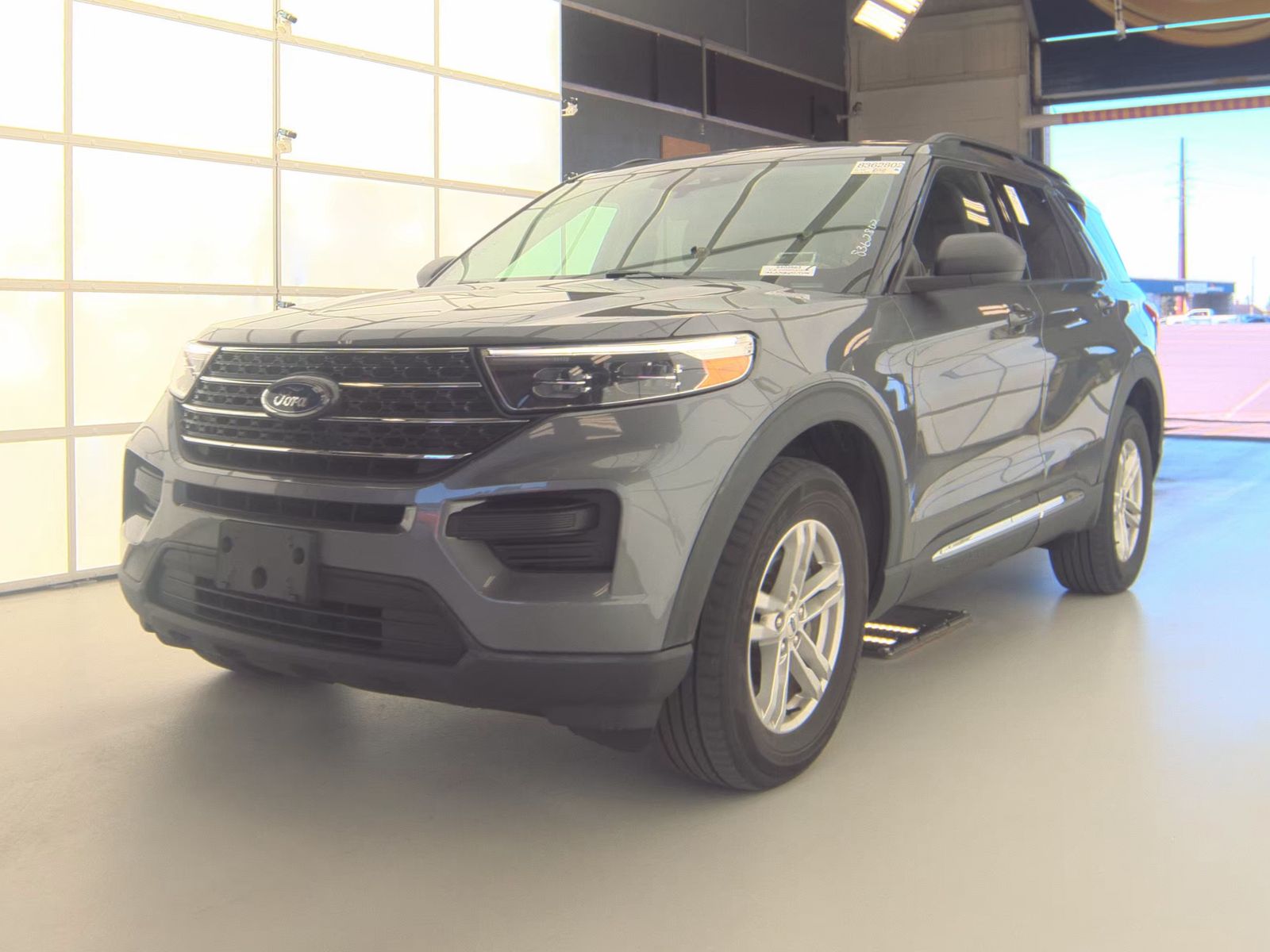 FORD EXPLORER - 1
