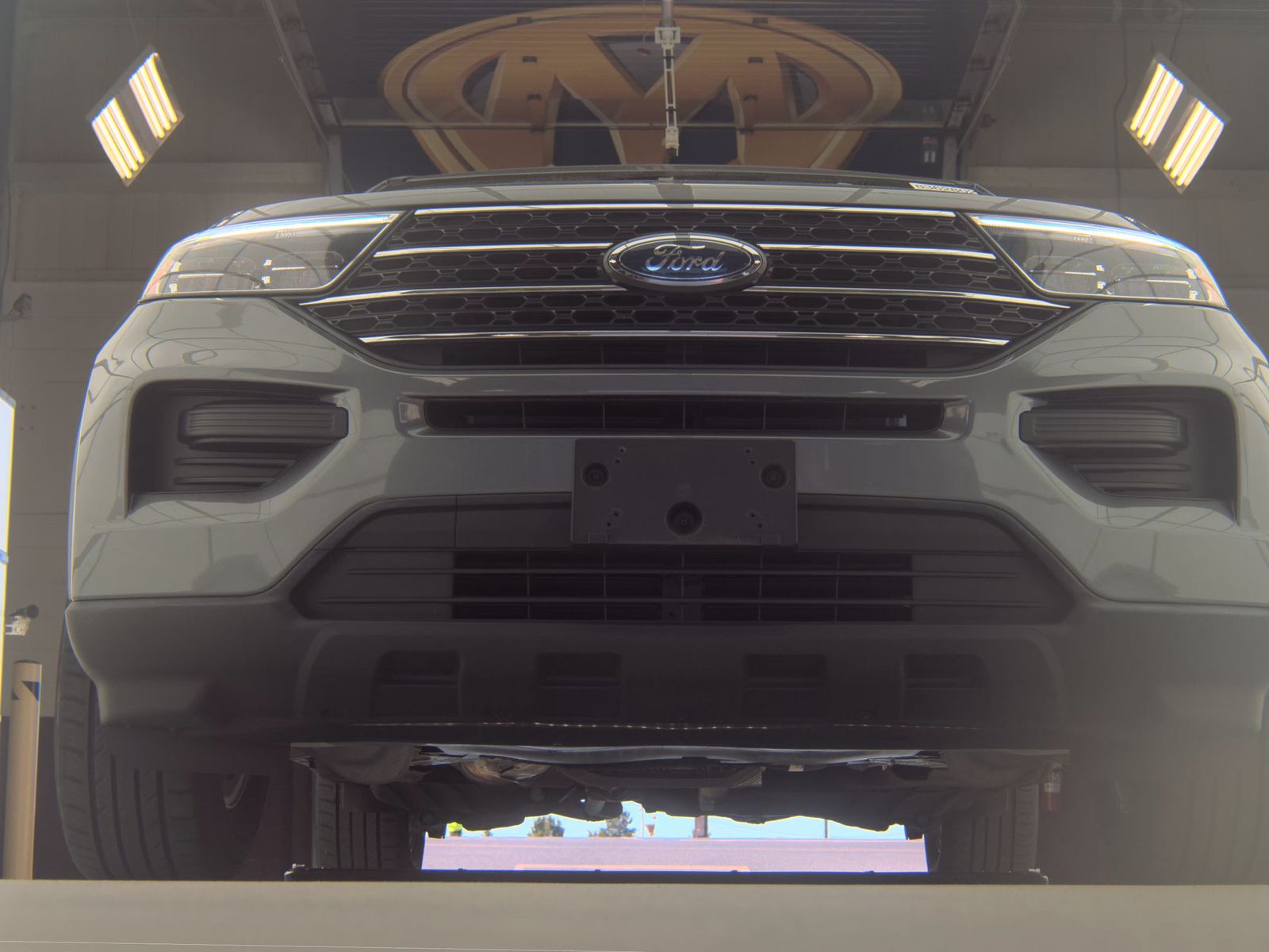 FORD EXPLORER - 4