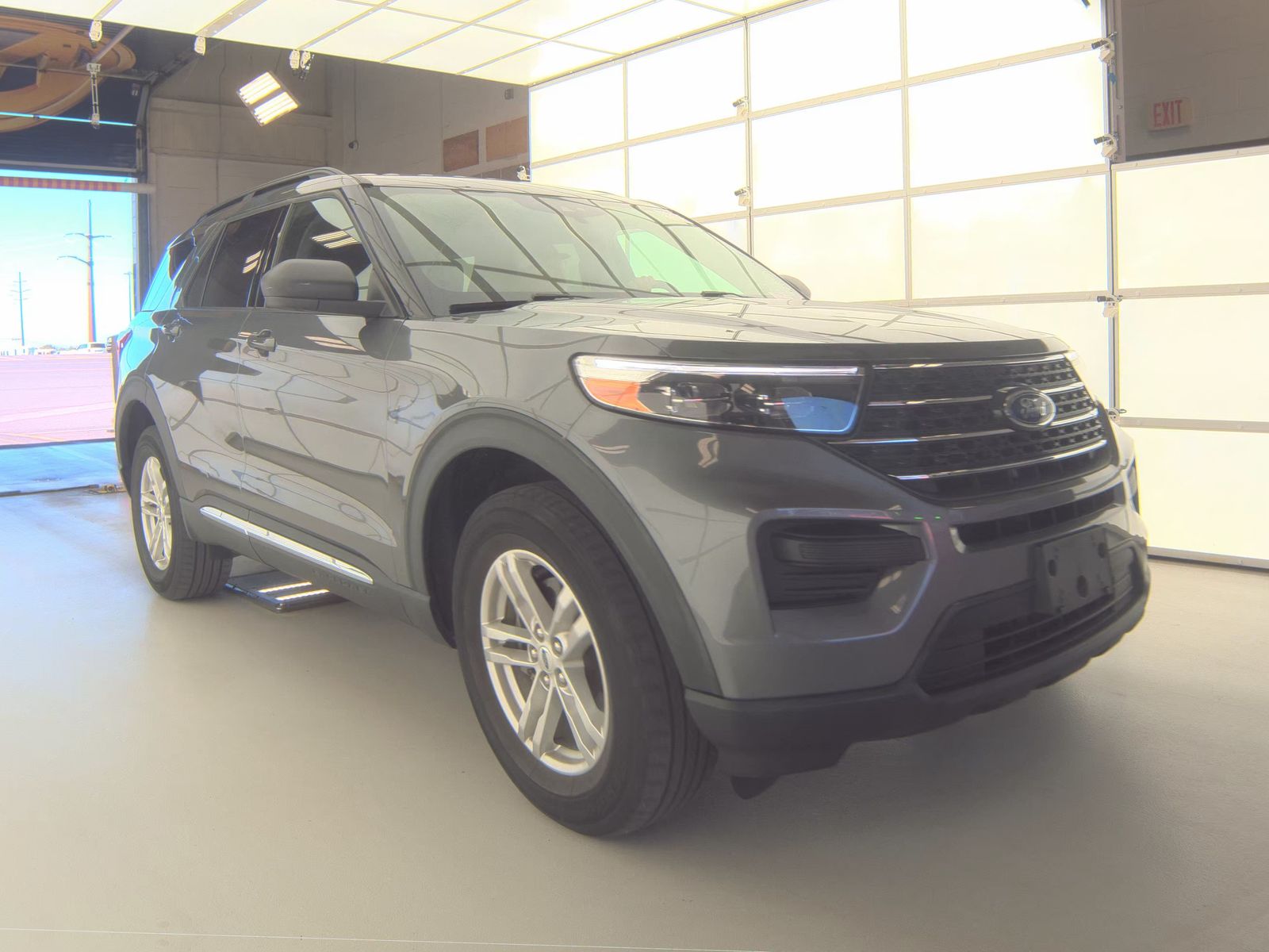 FORD EXPLORER - 5