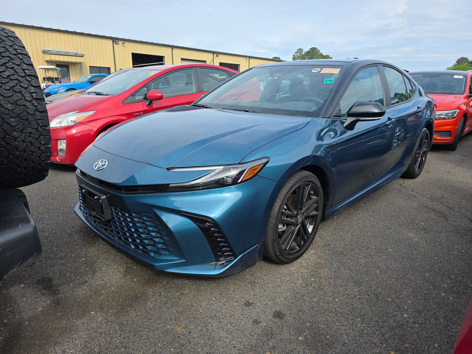 TOYOTA CAMRY - 1