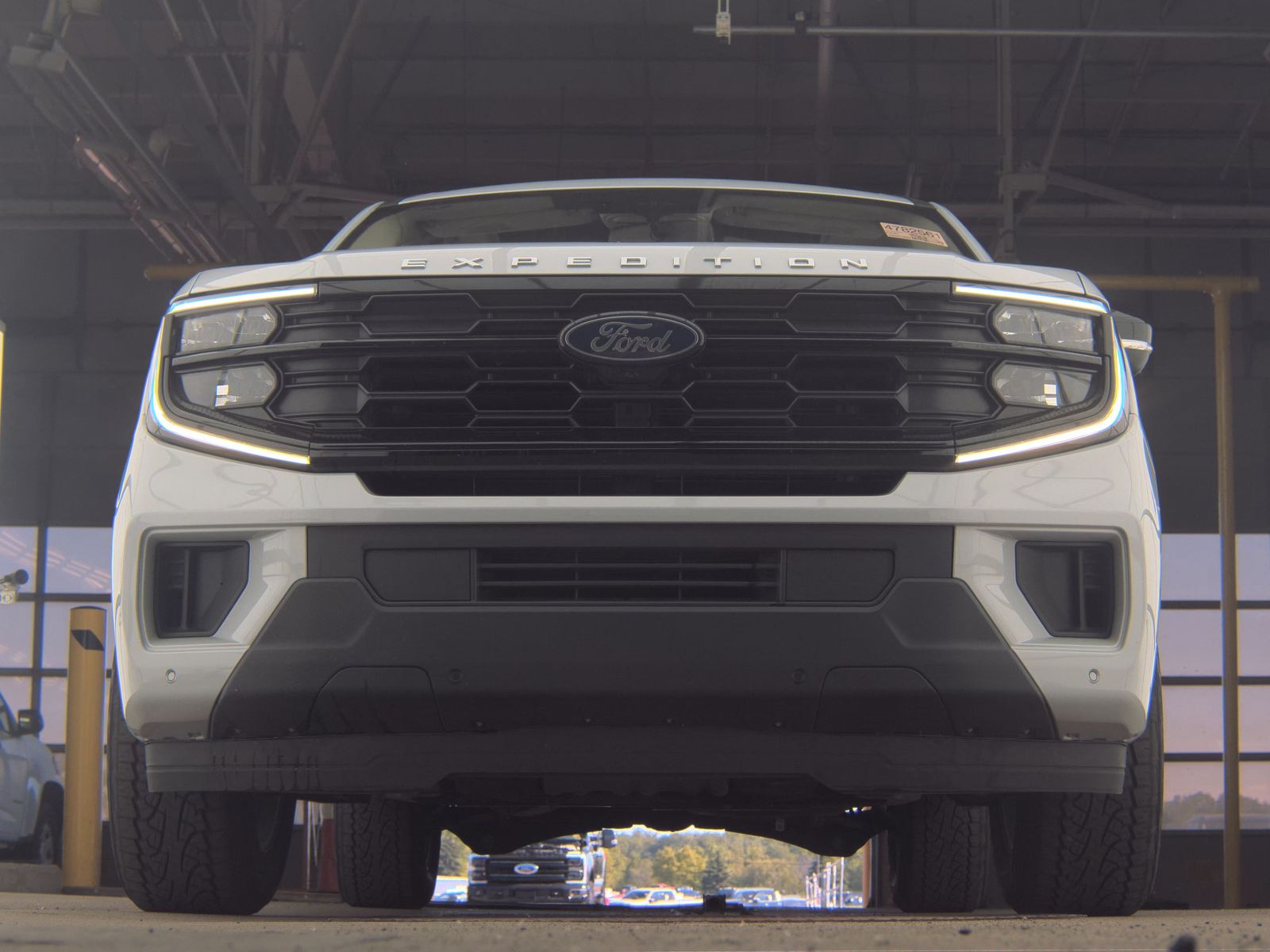 FORD EXPEDITION MAX - 4