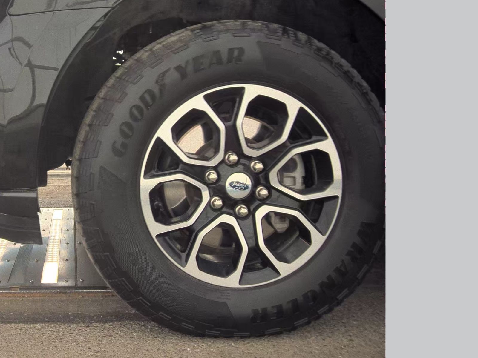 FORD EXPEDITION - 10