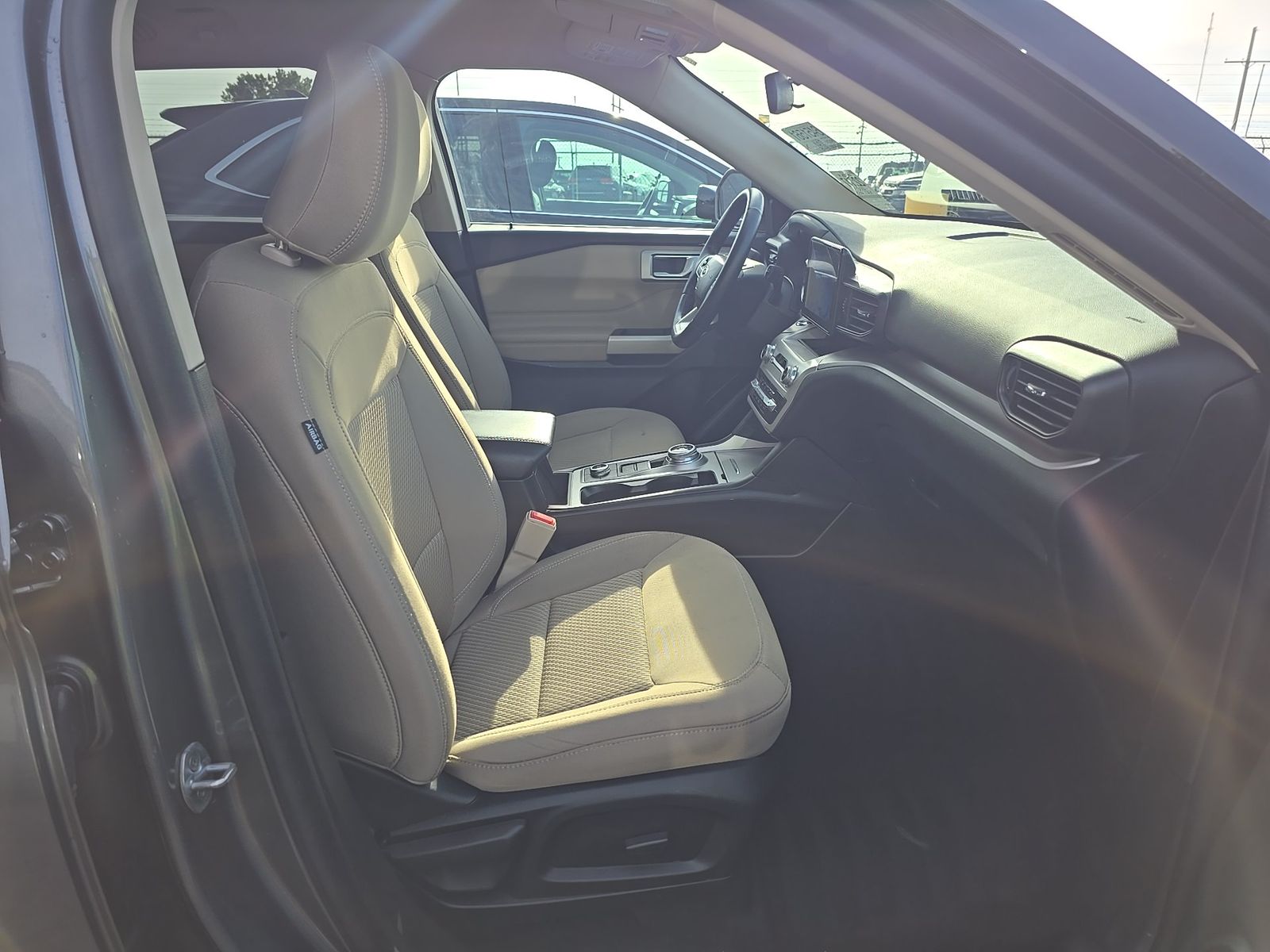 FORD EXPLORER - 9