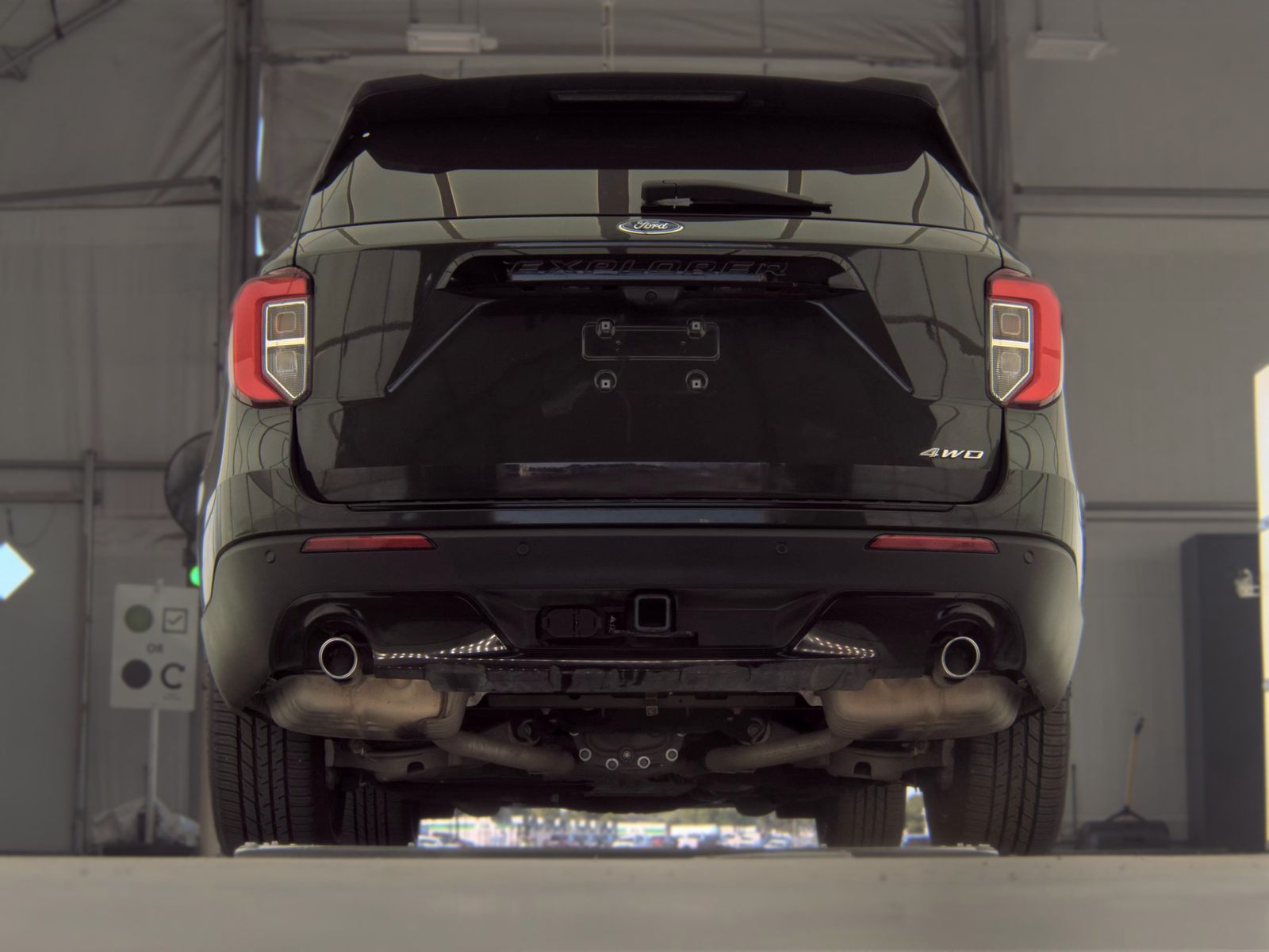 FORD EXPLORER - 8