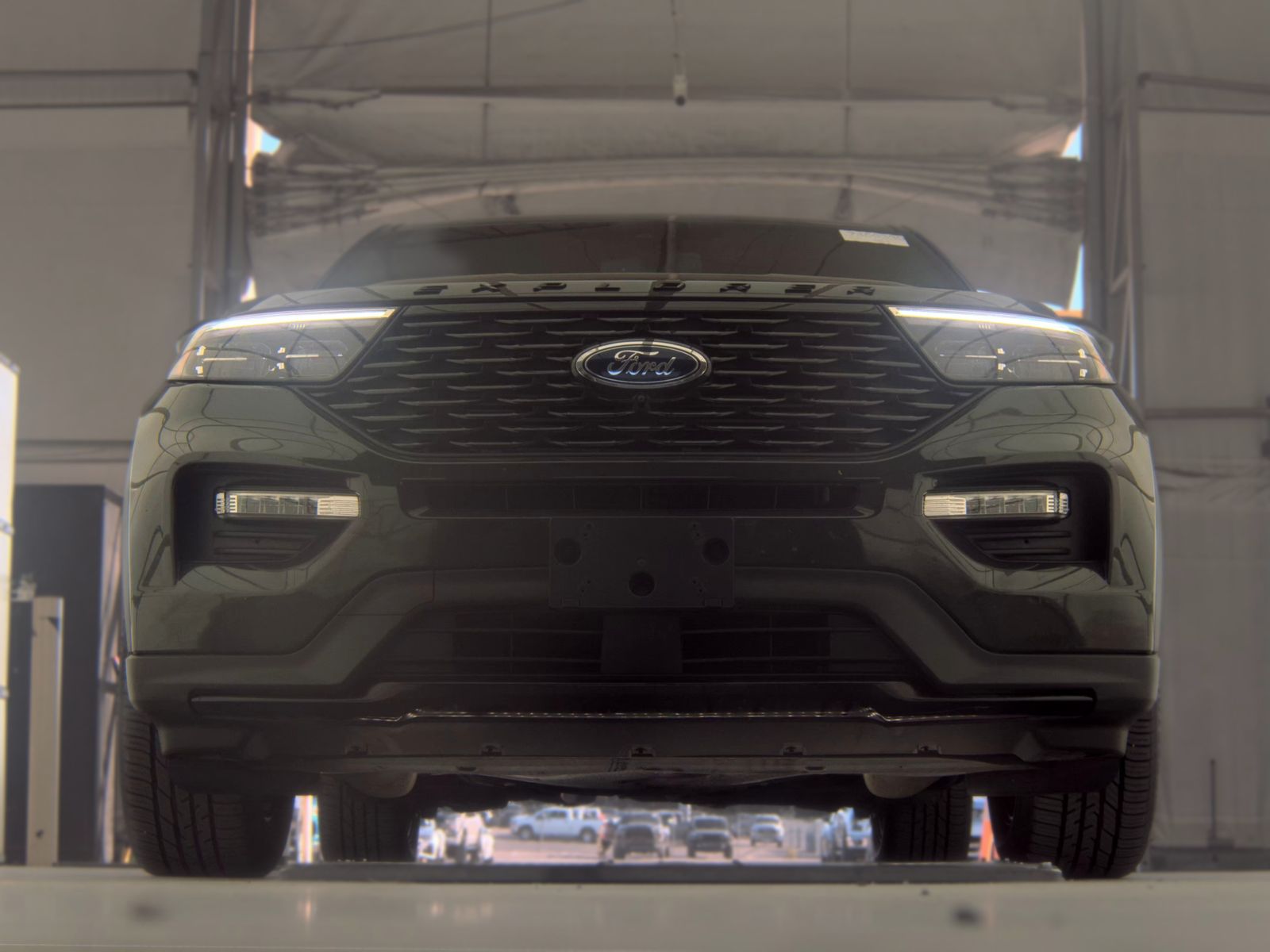 FORD EXPLORER - 4