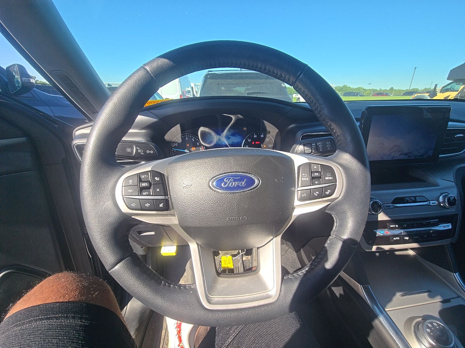 2023 Ford Explorer XLT AWD