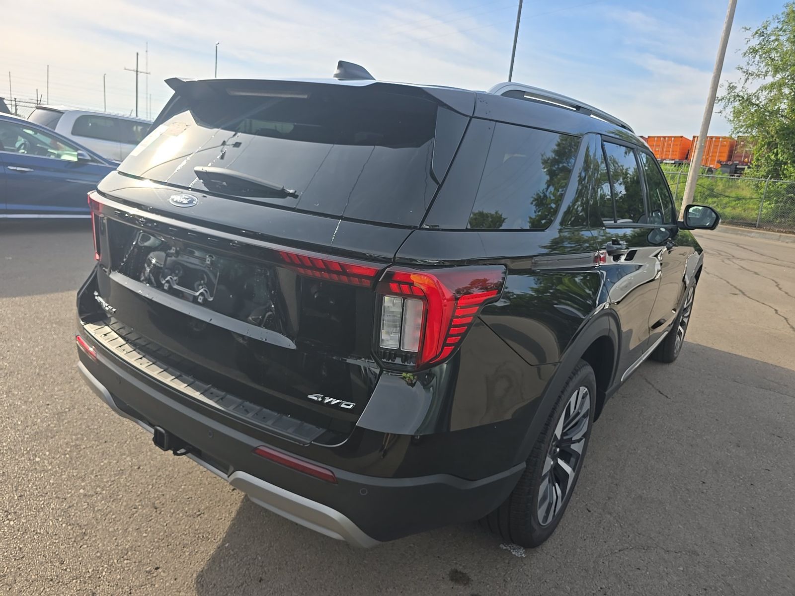 FORD EXPLORER - 5