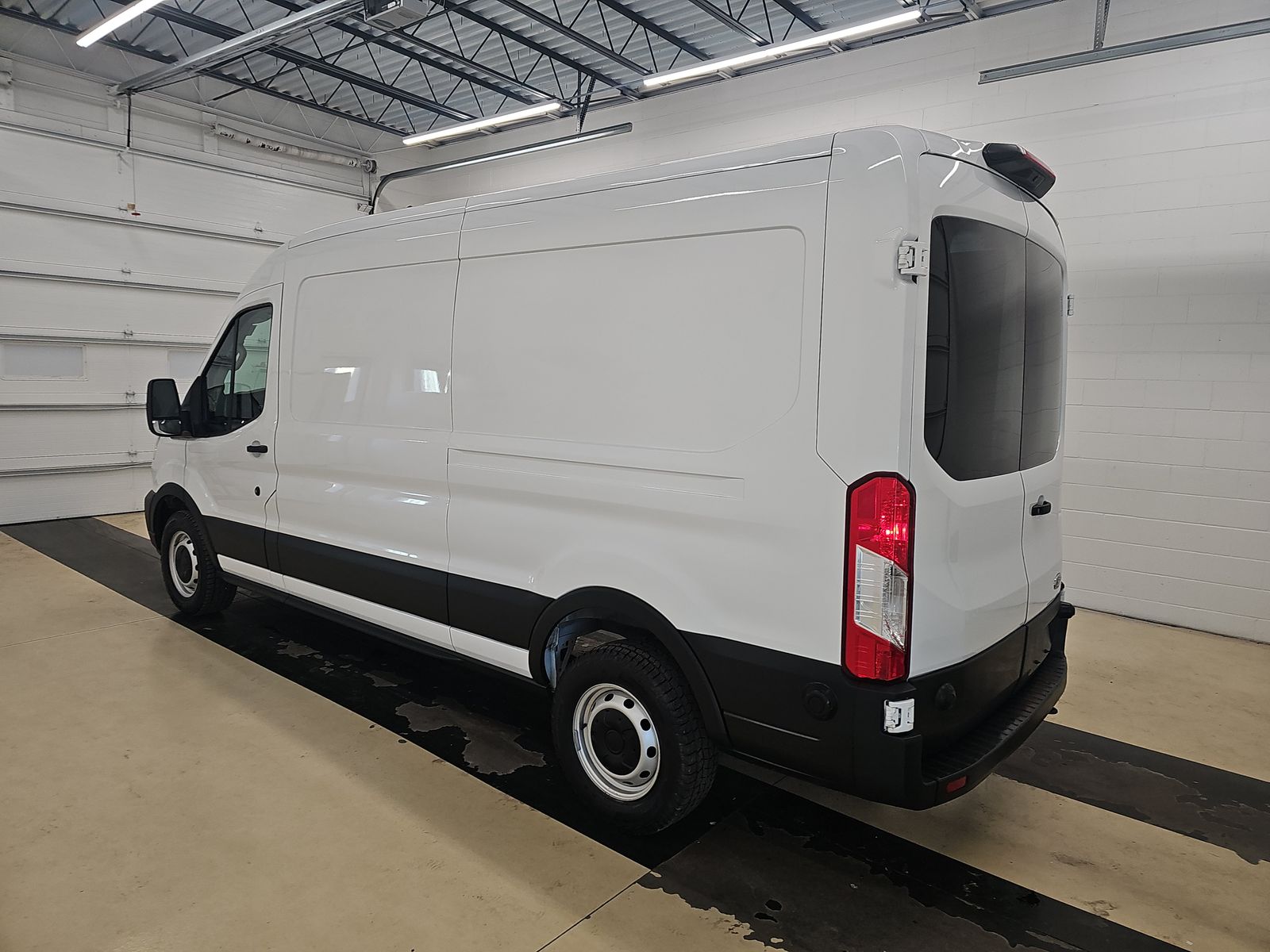 FORD TRANSIT 250 - 7
