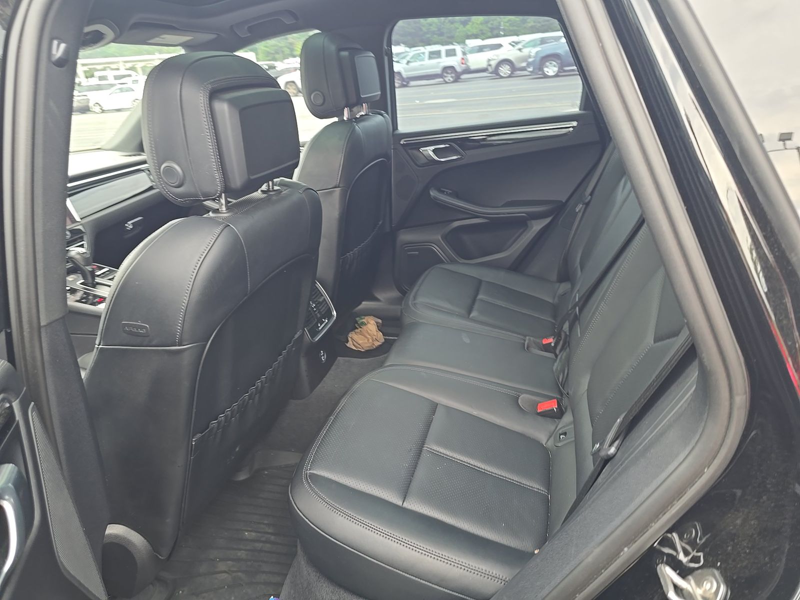 2024 Porsche Macan Base AWD