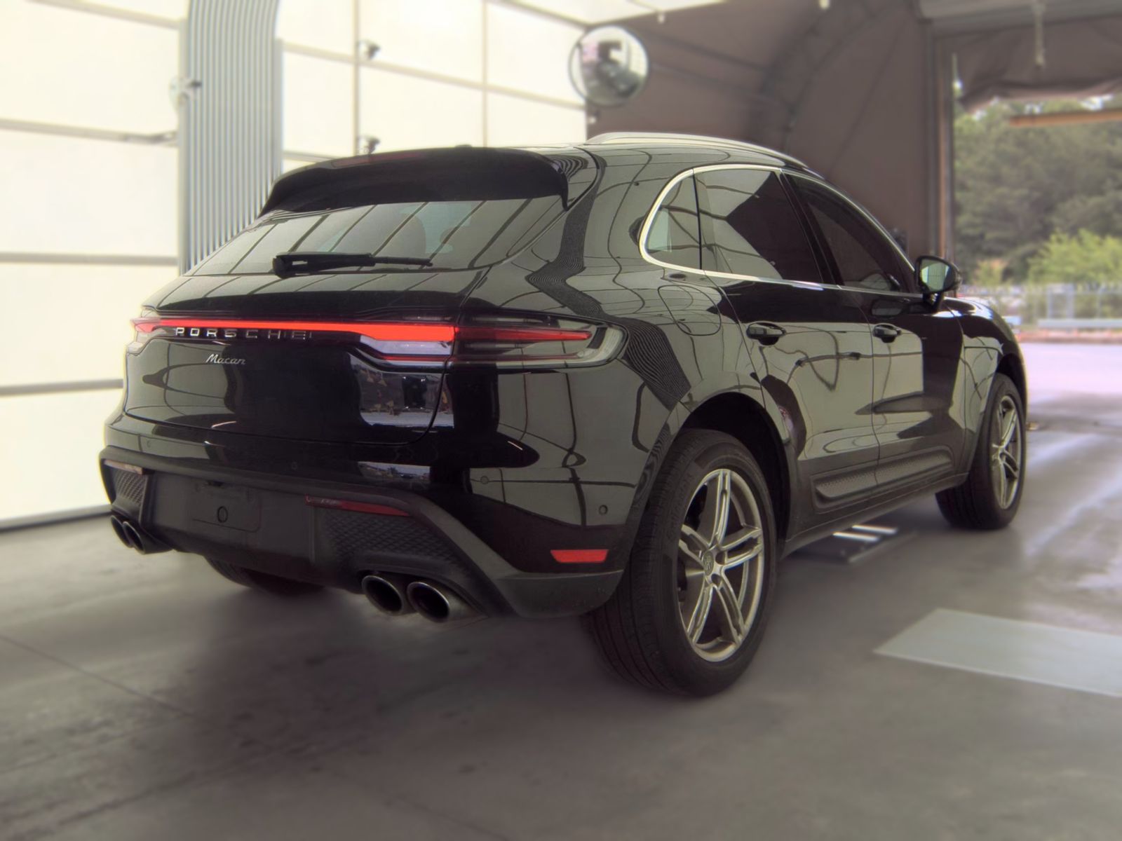 2024 Porsche Macan Base AWD