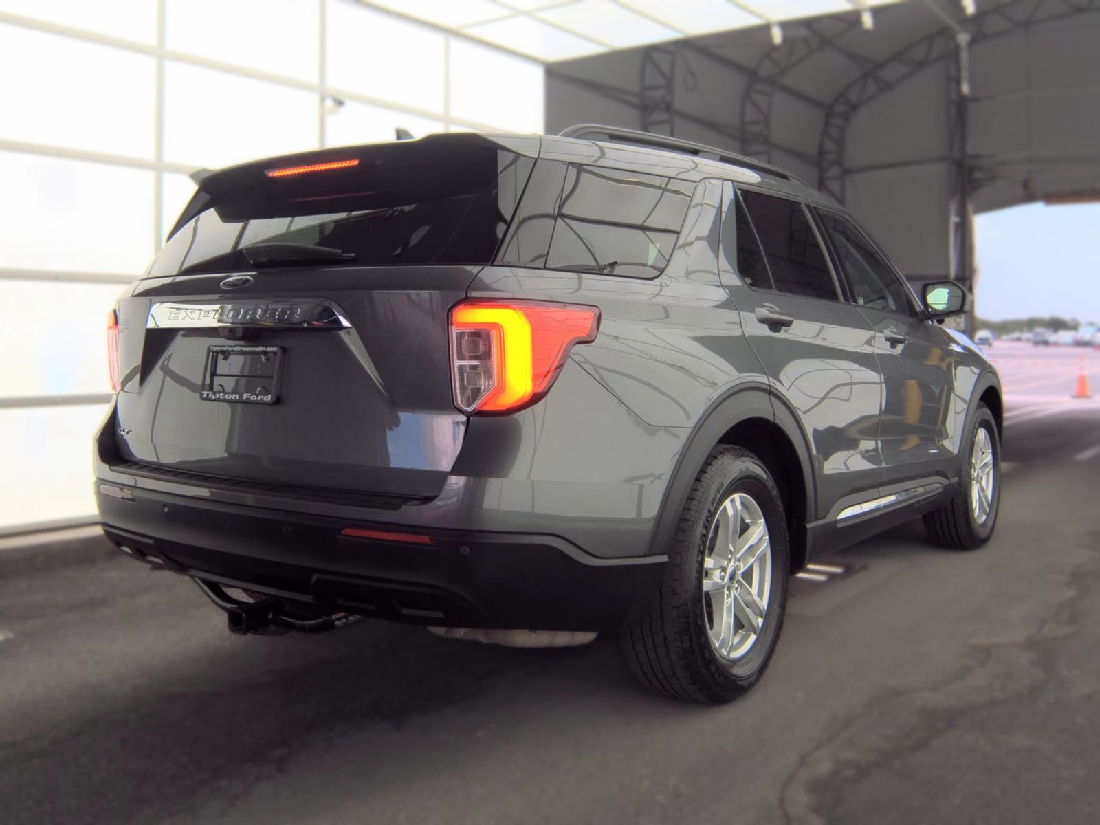 FORD EXPLORER - 6