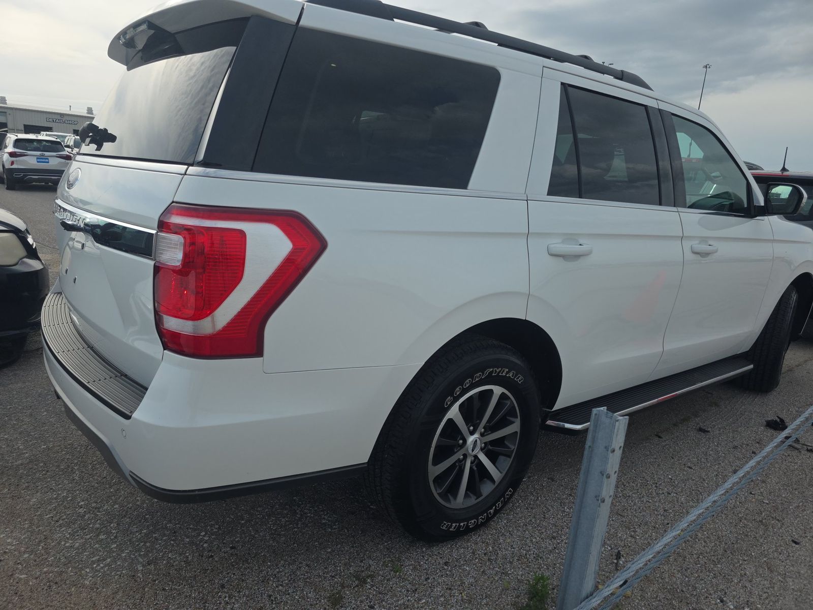FORD EXPEDITION - 5