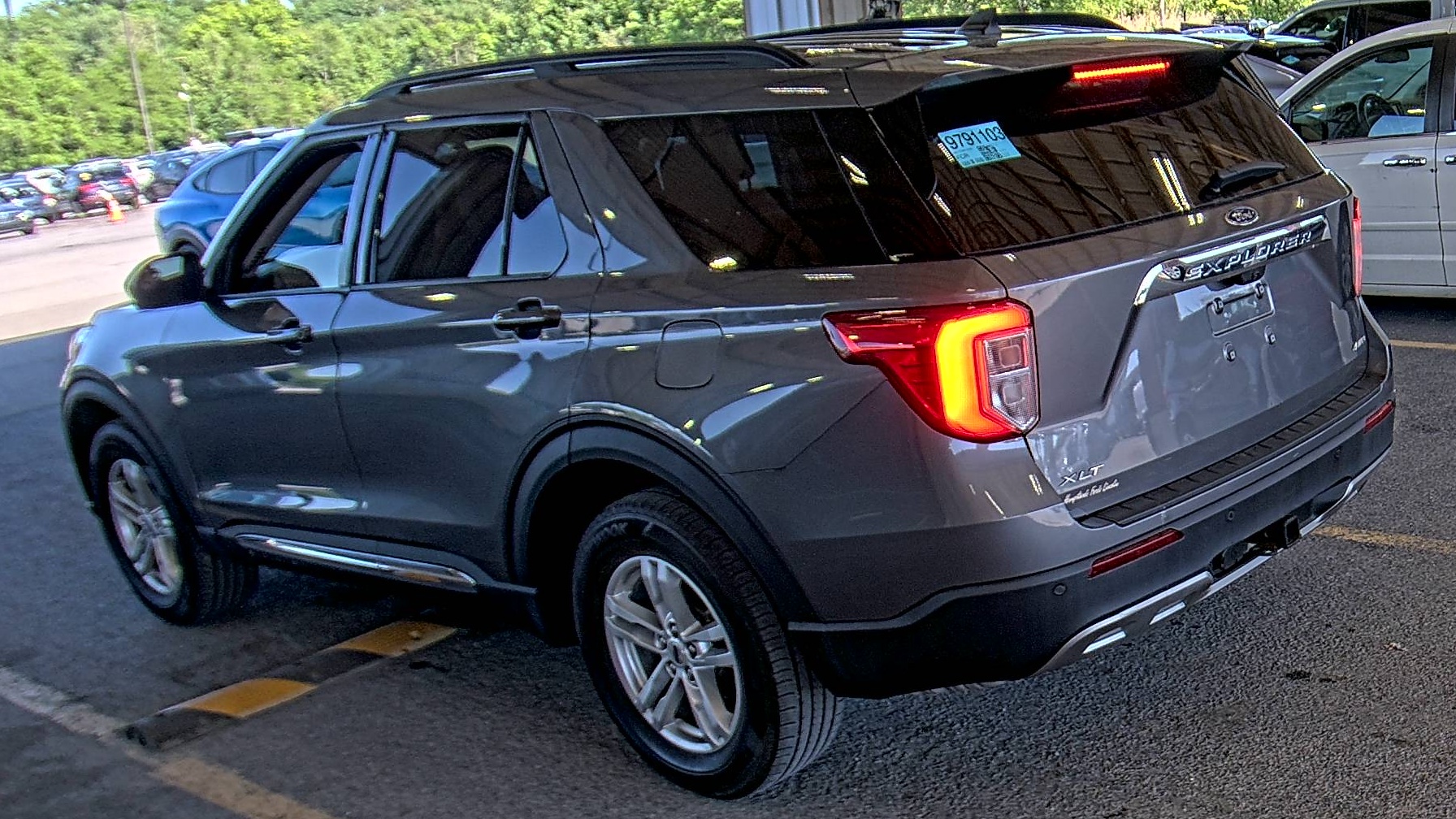 FORD EXPLORER - 7