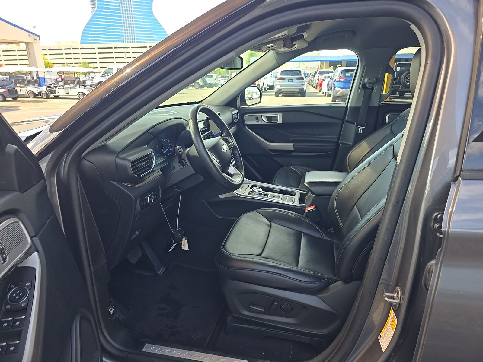 FORD EXPLORER - 8