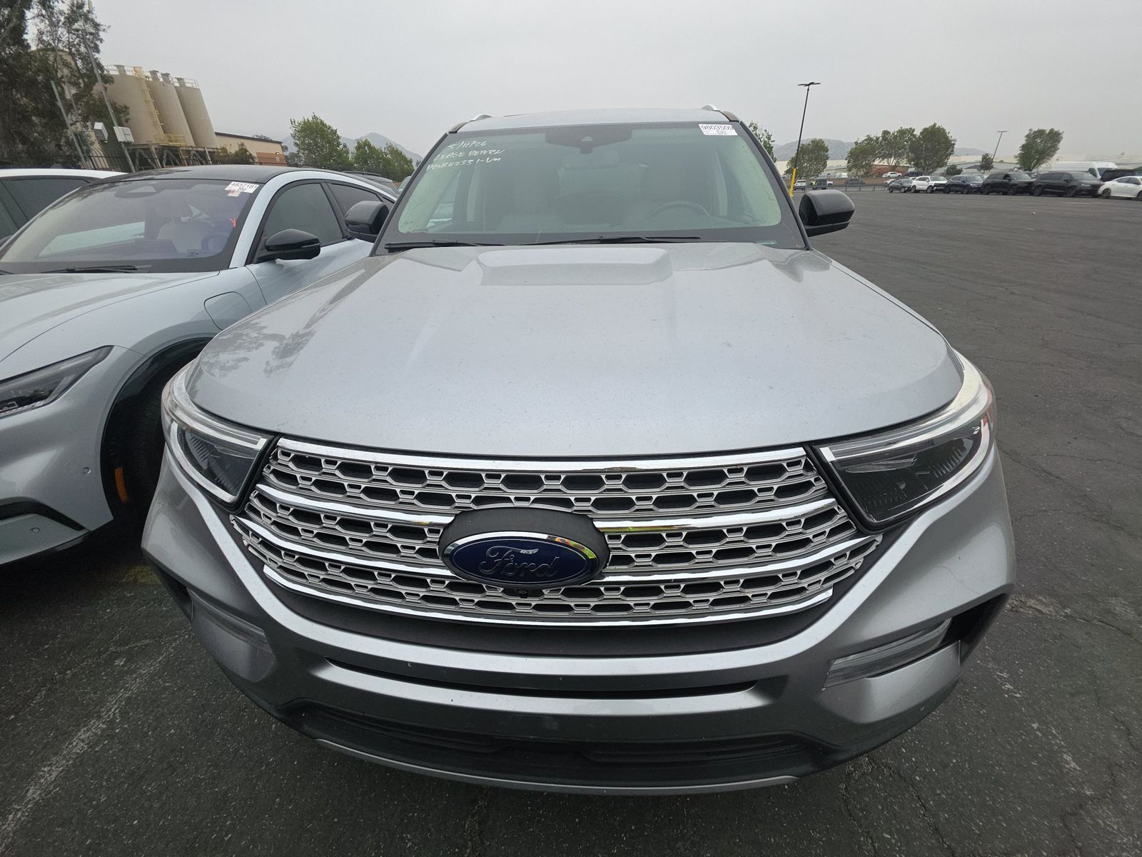 FORD EXPLORER - 3