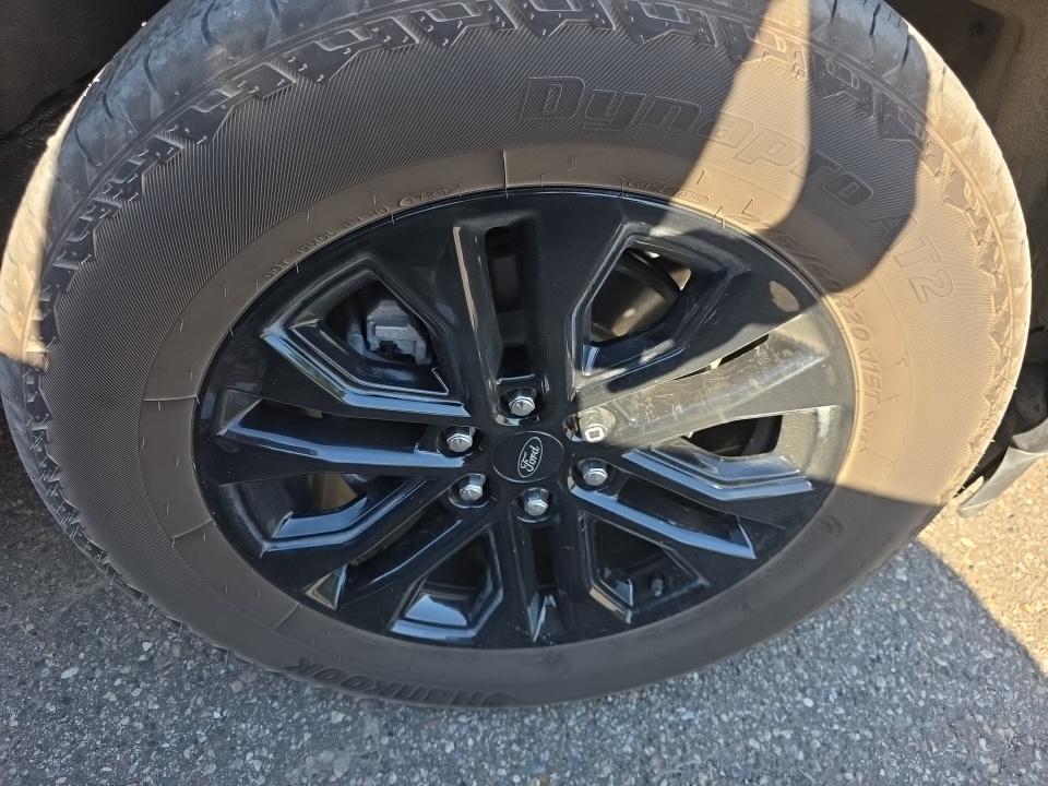 2025 Ford F-150 Lariat AWD