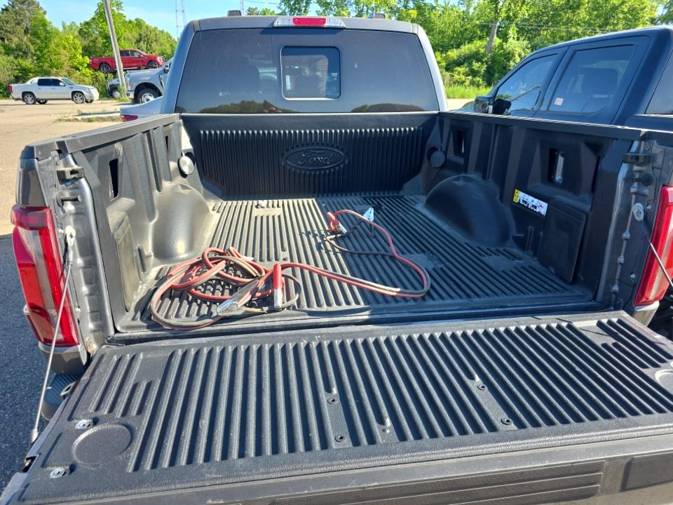 2025 Ford F-150 Lariat AWD