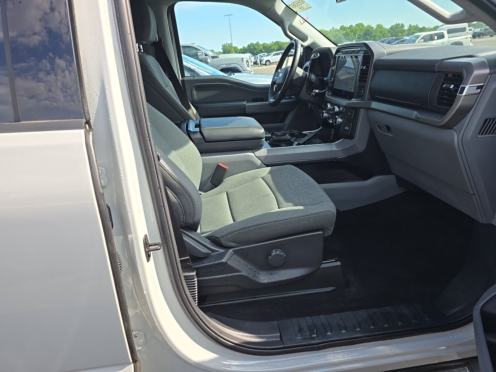 2024 Ford F-150 XLT RWD