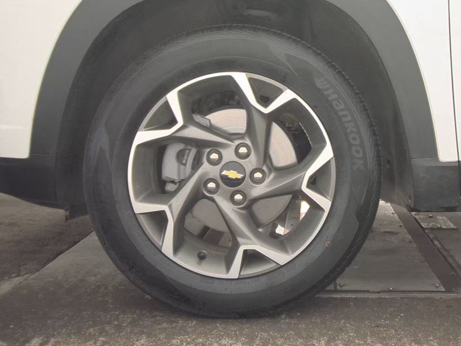 CHEVROLET TRAX - 10