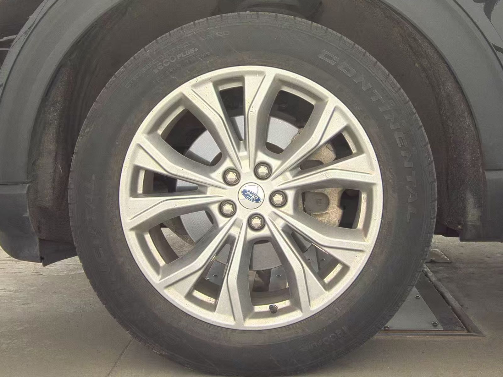 2023 Ford Explorer XLT AWD