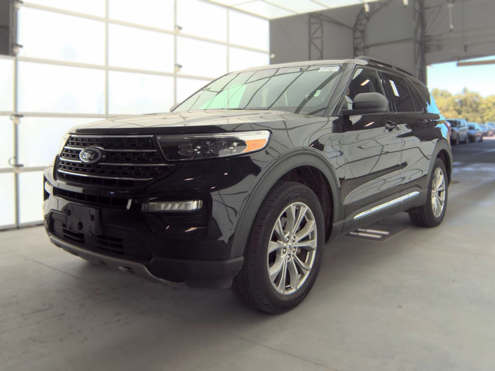 2023 Ford Explorer XLT AWD