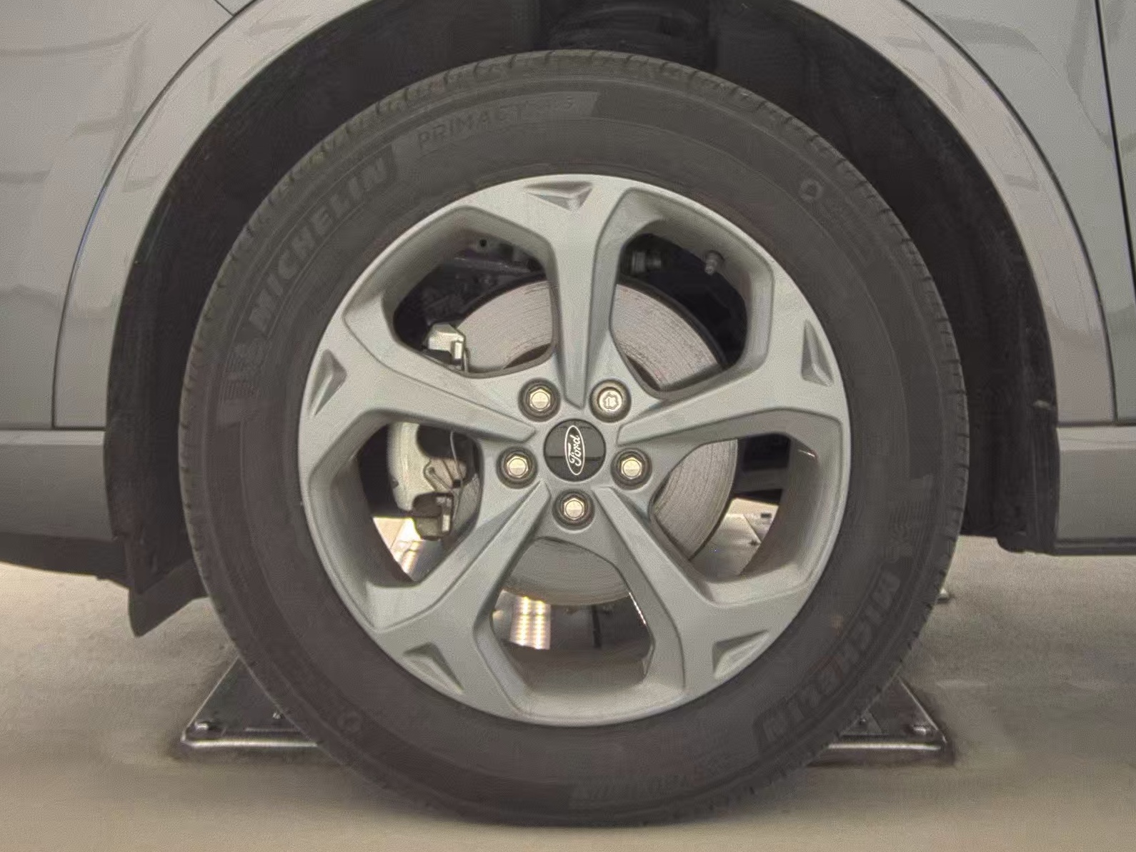FORD ESCAPE - 10