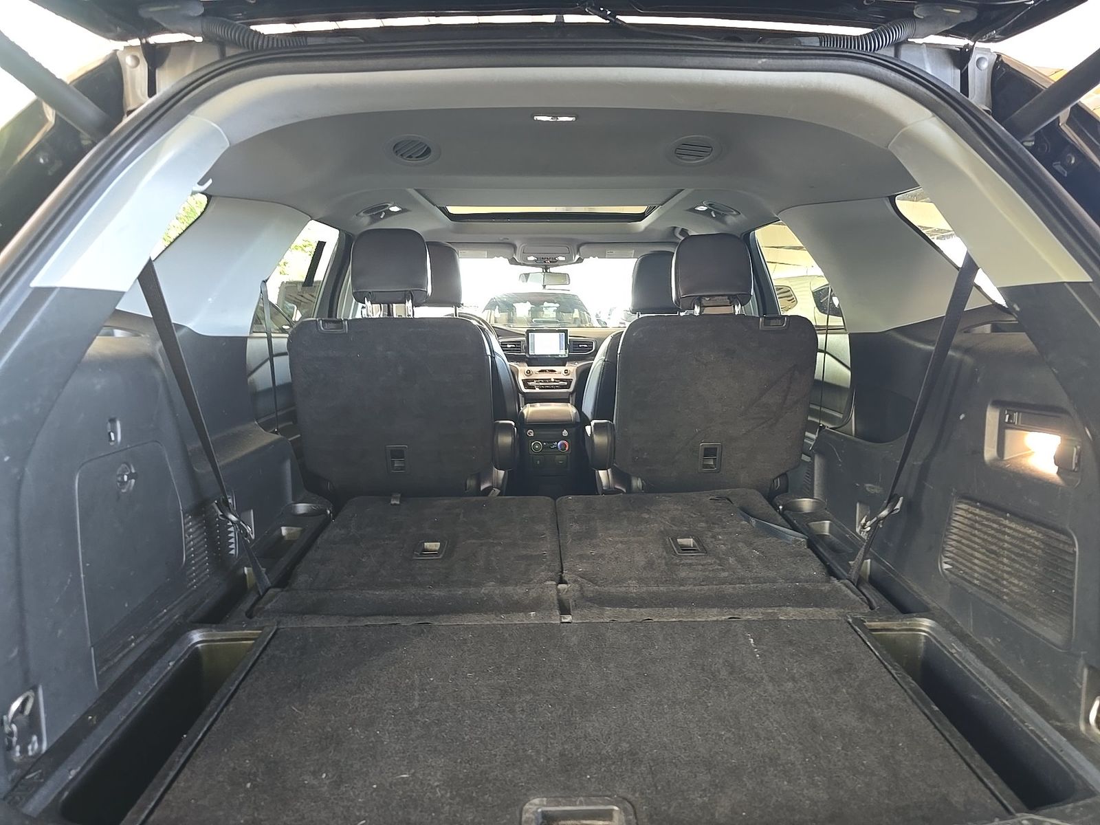 2023 Ford Explorer XLT AWD