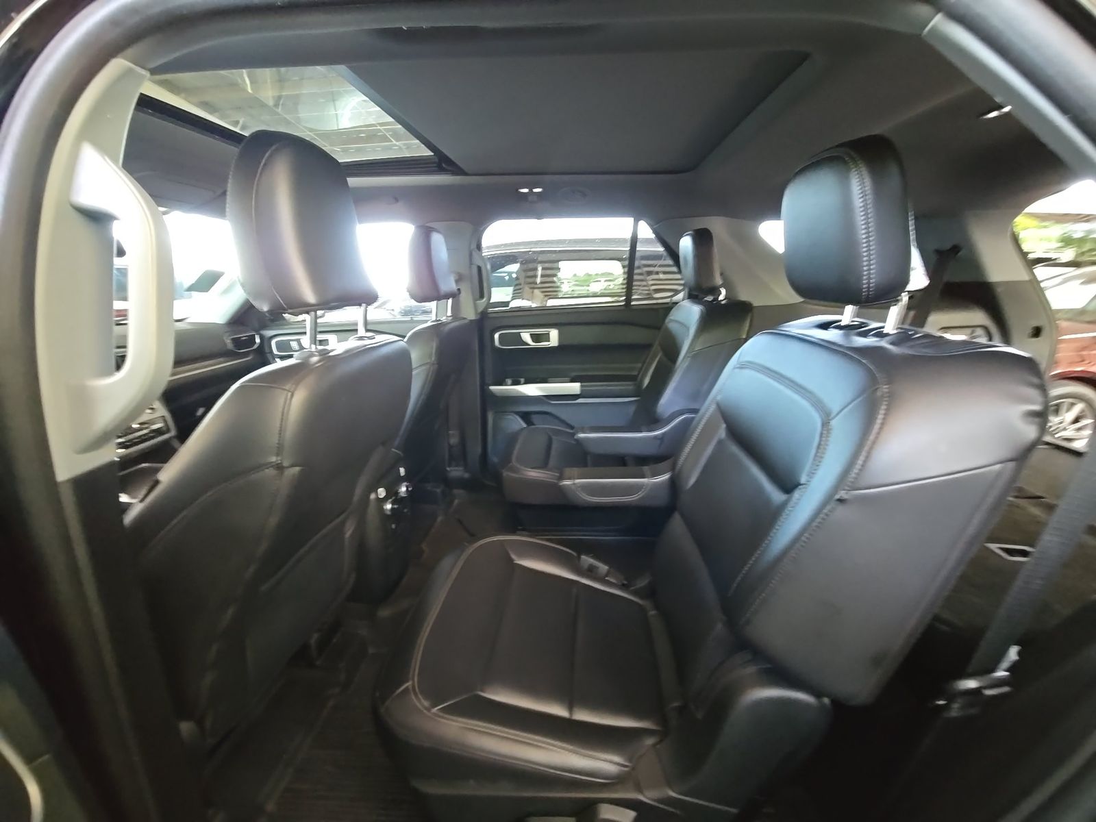 2023 Ford Explorer XLT AWD