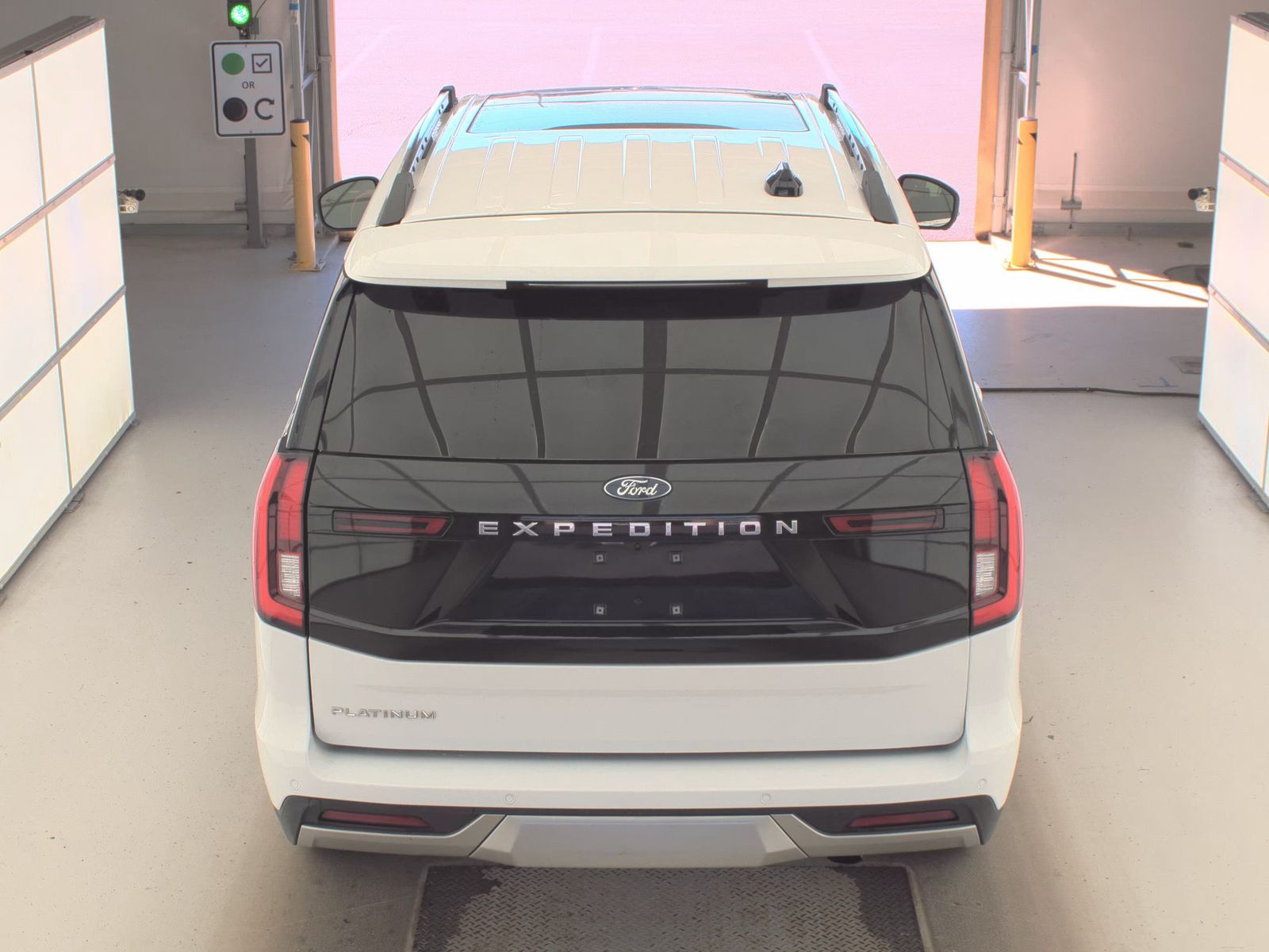 FORD EXPEDITION - 7