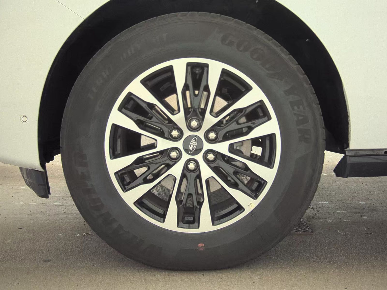 FORD EXPEDITION - 10