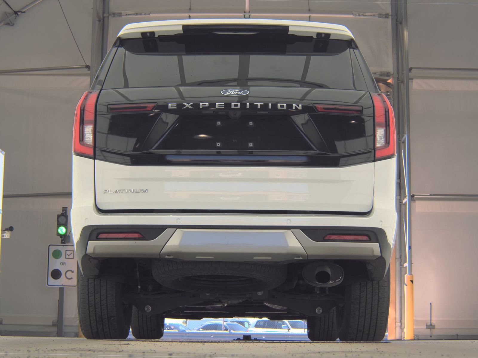 FORD EXPEDITION - 8