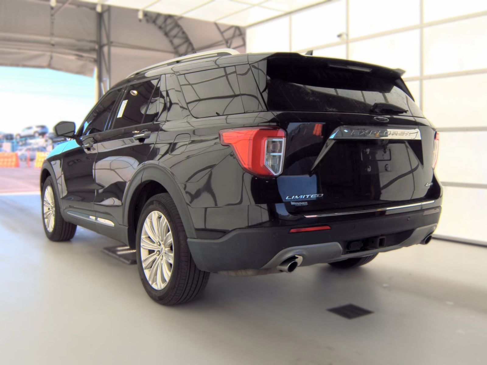FORD EXPLORER - 9