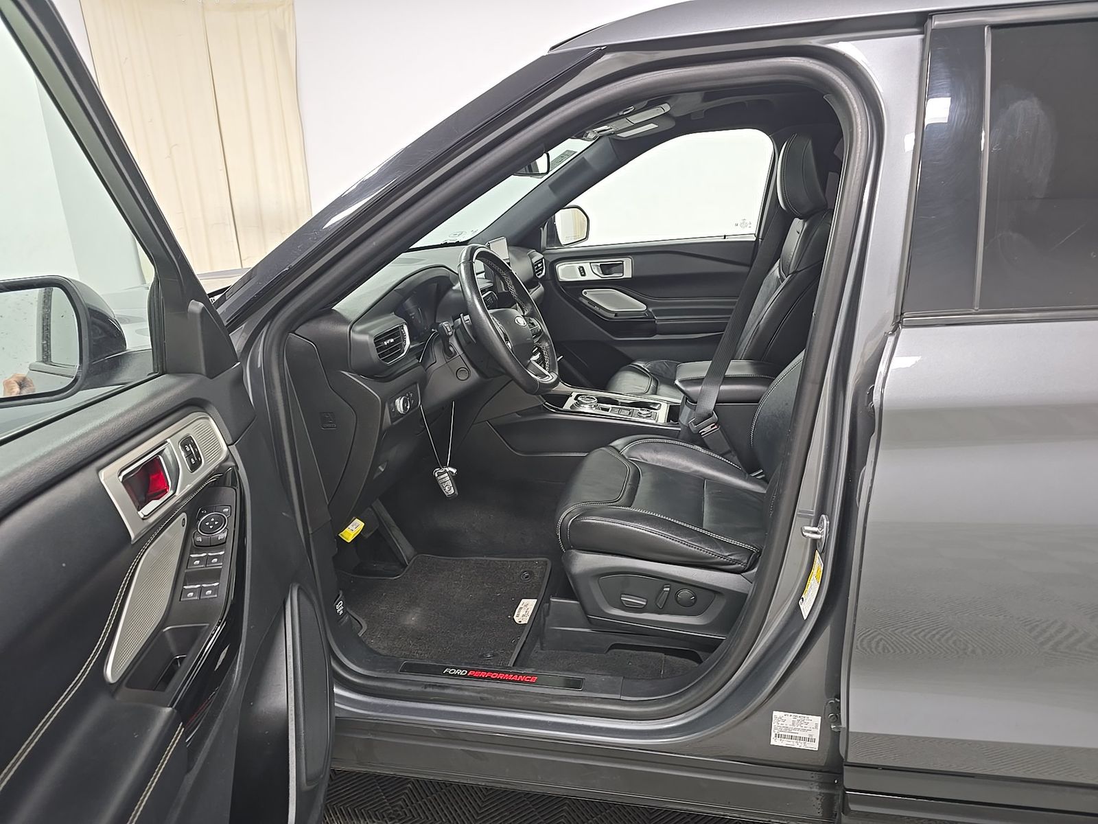 FORD EXPLORER - 8