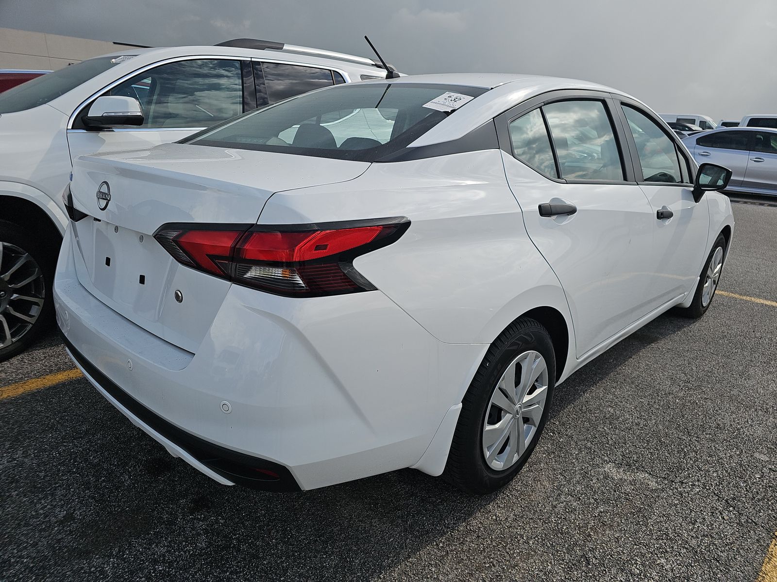 NISSAN VERSA - 5