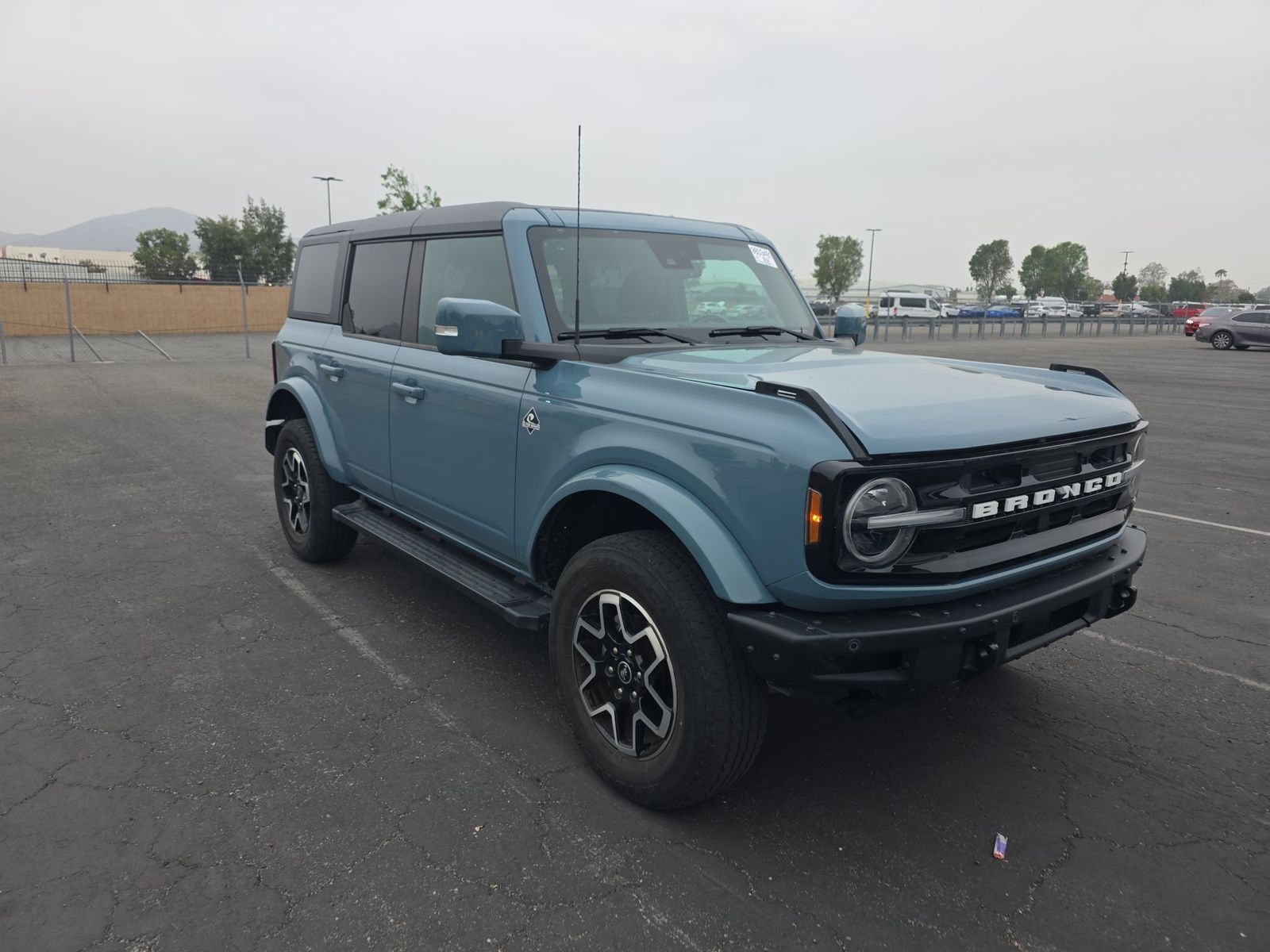 FORD BRONCO - 4