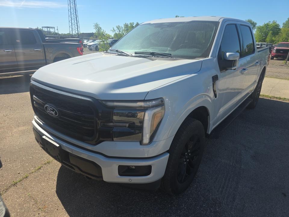 2025 Ford F-150 Lariat AWD
