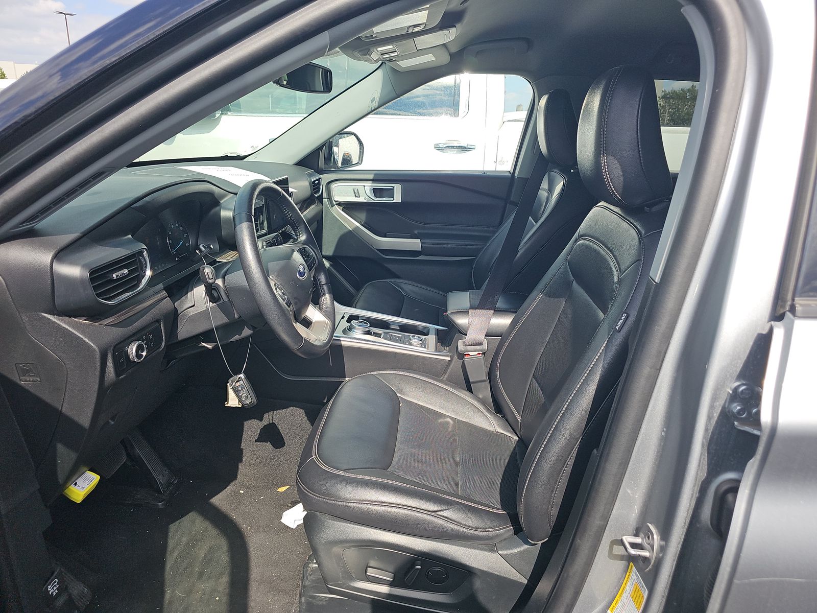 FORD EXPLORER - 8