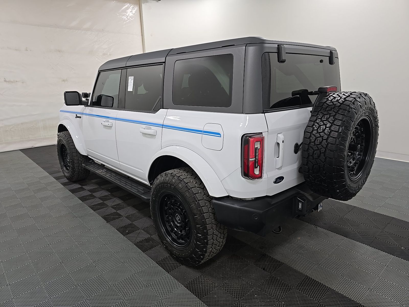 FORD BRONCO - 7
