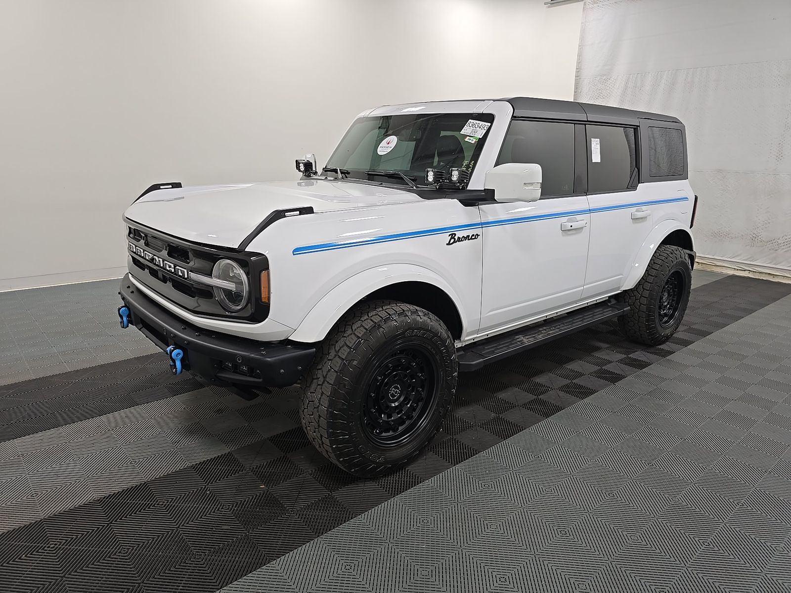 FORD BRONCO - 1