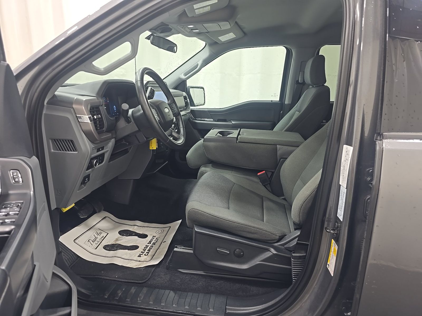 2025 Ford F-150 XLT AWD