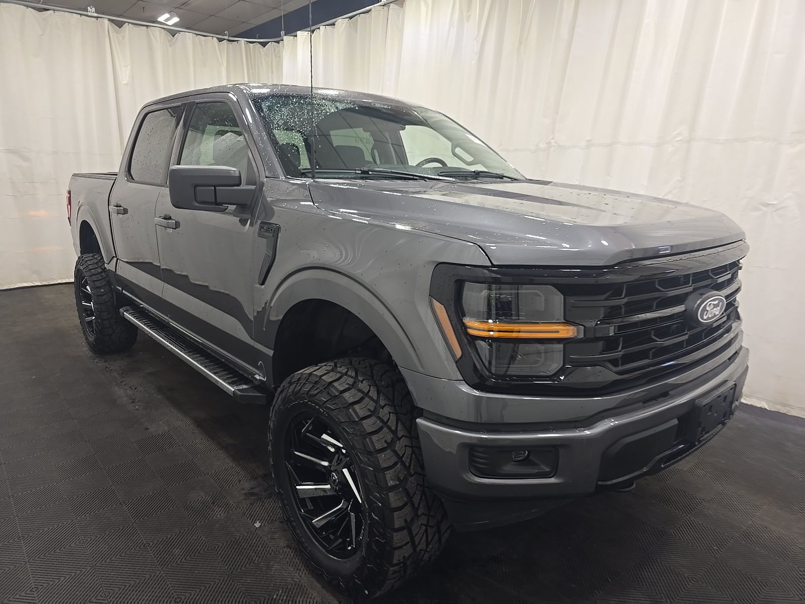 2025 Ford F-150 XLT AWD